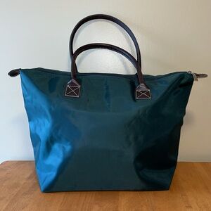 Green Water Resistant Tote Bag / Handbag